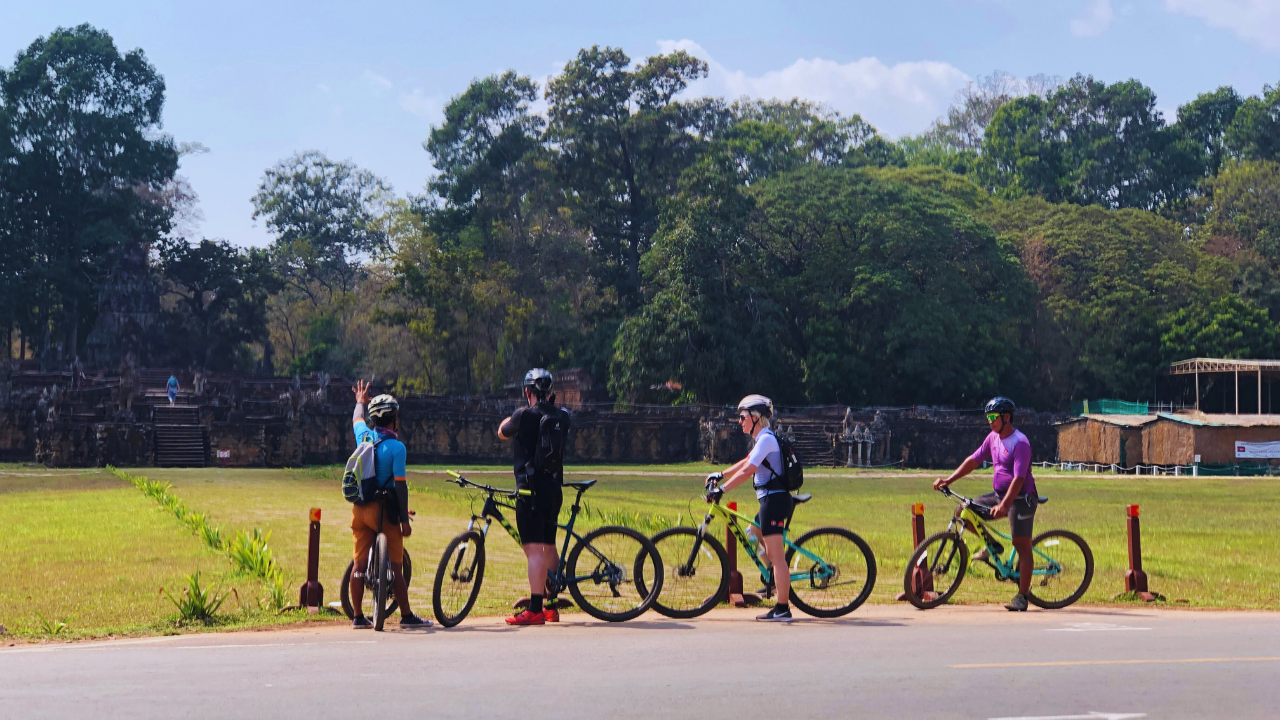 Siem Reap Cycle To Hanoi 22 Days